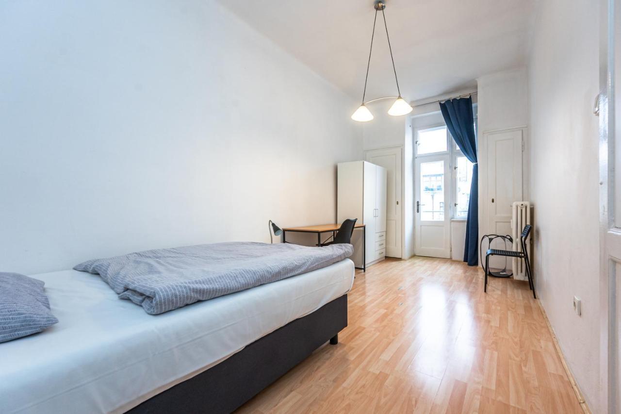 Safarikova 18 * Prag